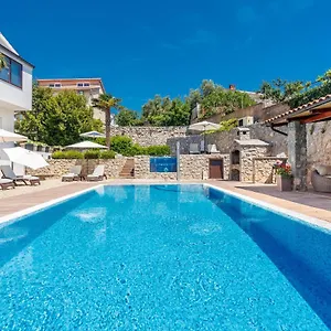 Apartment Petra Krk, Krk Town
