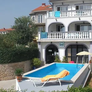 Angela Apartman